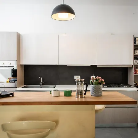 Luminoso E Ampio Laterani36 Appartement